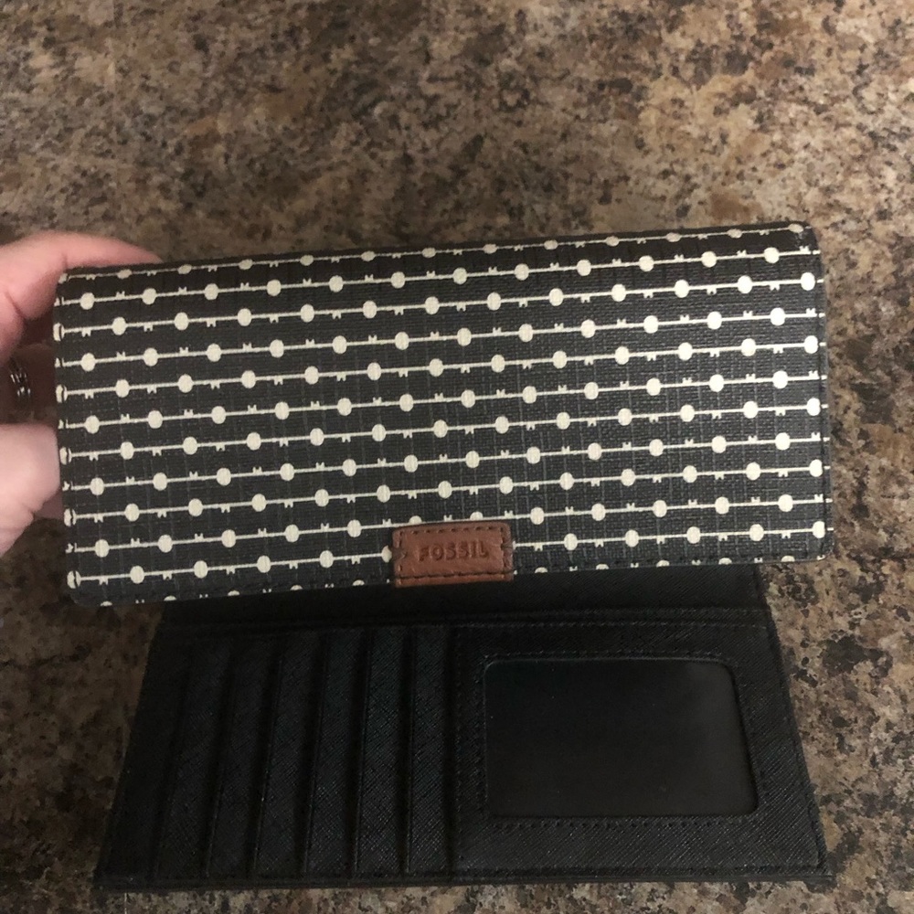 Fossil Trifold Wallet Key Print - image 6